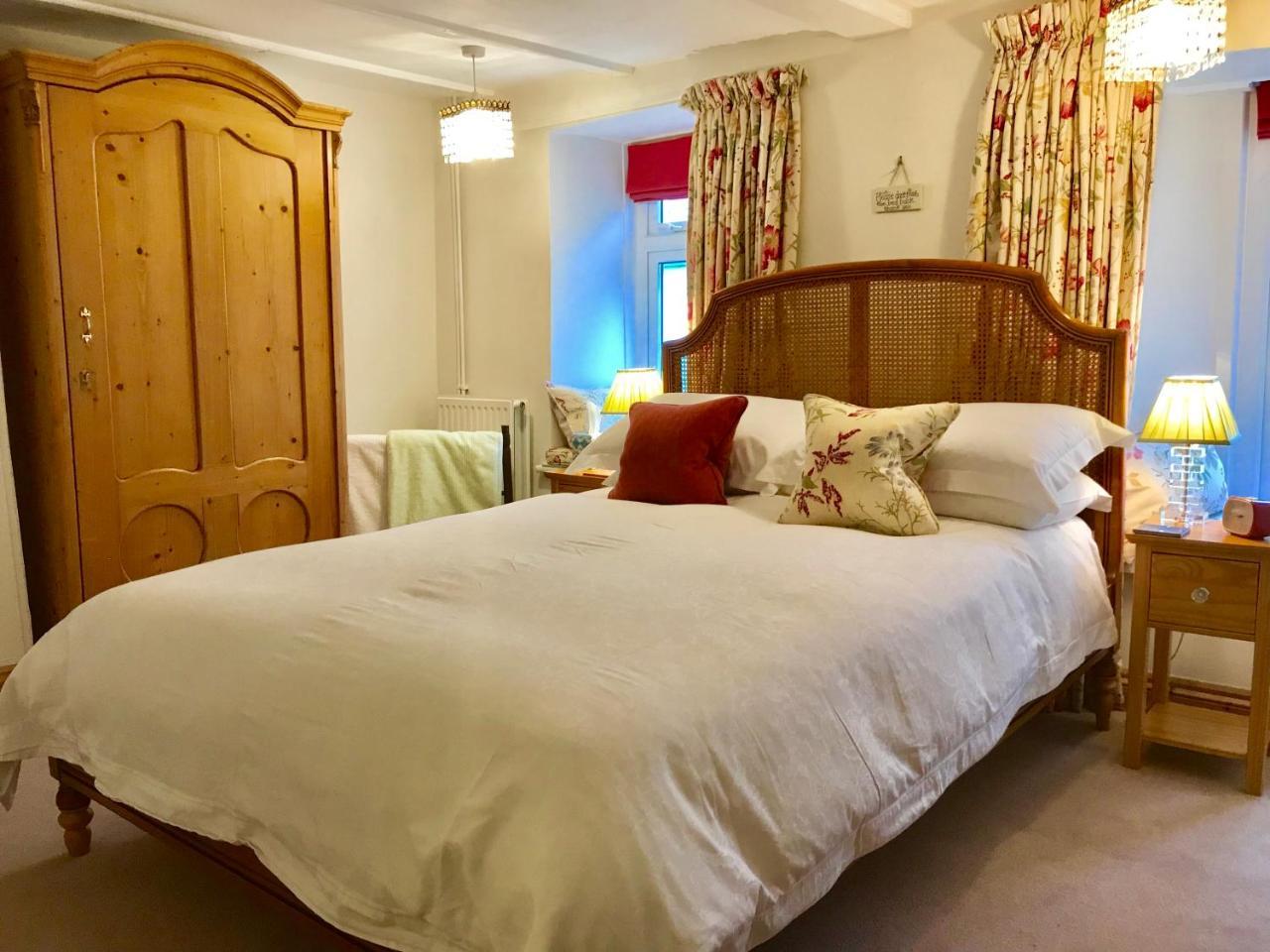 Cyntwell Guest Accommodation Padstow Bagian luar foto